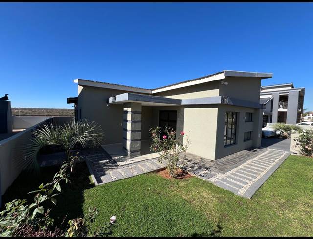 3 BEDROOM HOUSE FOR SALE IN WOODHILL ESTATE